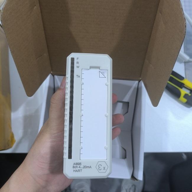 ABB AI895 3BSC690086R1 8ch HART Analog Input Module