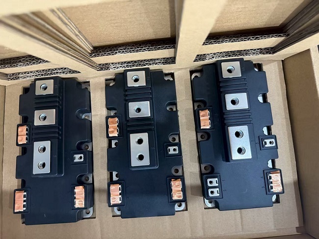 INFINEON FF600R12IP4 Dual IGBT Module 1200V 600A PrimePACK