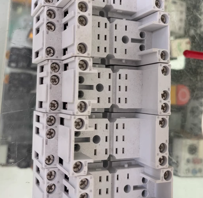 Spring Relay Retaining Installation ABB CR-M3SS Plug-in Control Relay Module with Spring Terminal
