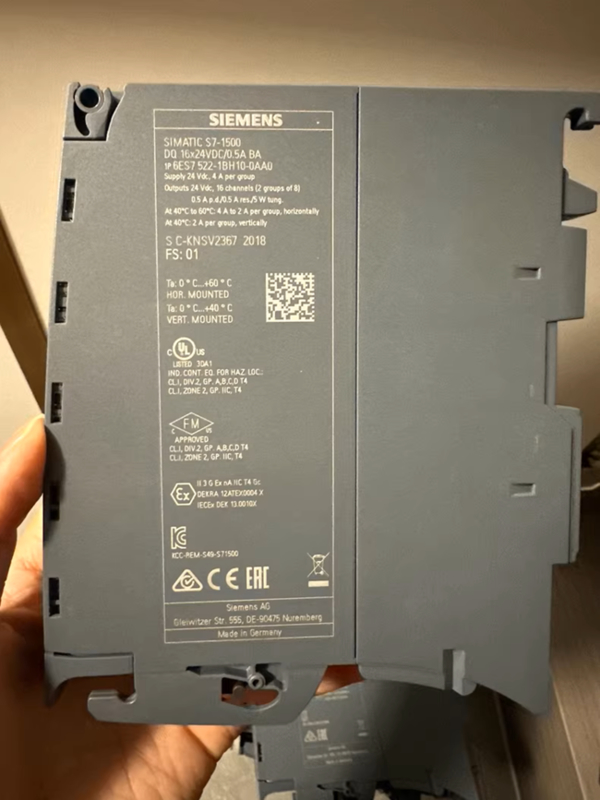 SIEMENS S7-1500 Digital Output Module DO 16x24VDC/0.5A HF